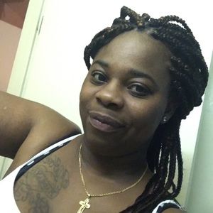 Meet your Posher, Alisha